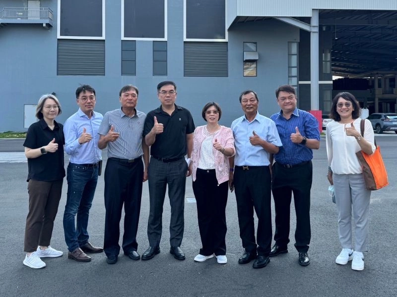 【共創循環新紀元：宏恩塑膠熱烈歡迎環境部長彭啓明蒞臨指導】