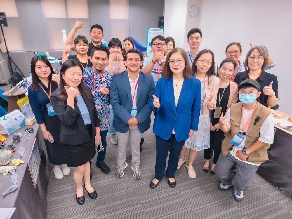 宏恩亮相2024海洋廢棄物國際研討會，展示創新海廢再利用解決方案